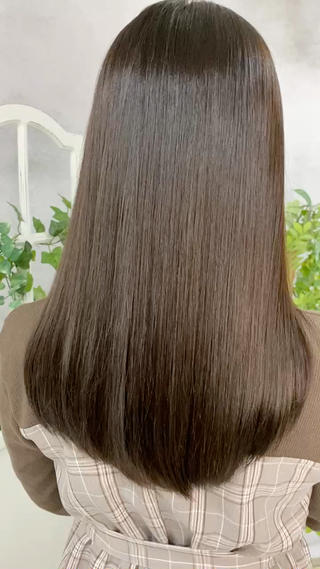 酸性ストレートパーマ+悟式髪質改善トリートメント
仕上げは手で乾かすだけ！！ 