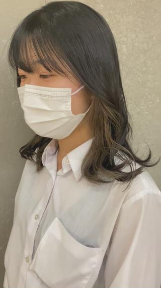 可愛すぎる！グレージュインナーカラー 