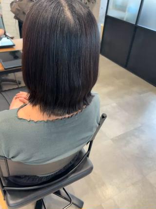 ボブカット°・*:.。.☆
夏に向けてばっさりカット
これからの季節にぜひおすすめです 