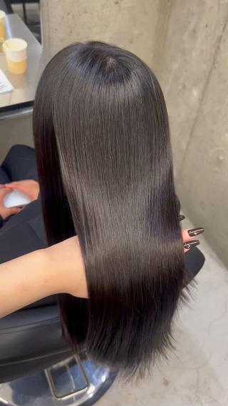 ロング ヒナ .のヘアスタイル