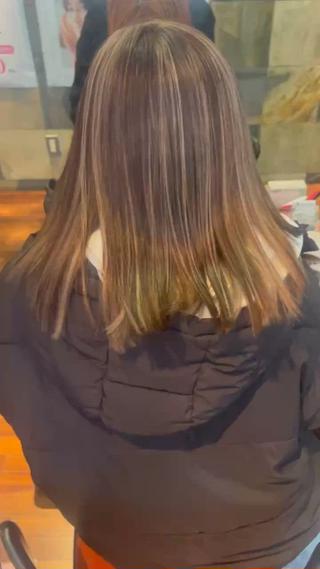 #脱白ハイライトcolor
#白髪50%
#グレージュcolor
#切りっぱなしbob style 