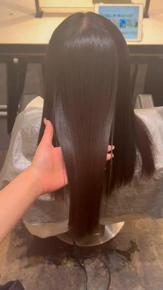 一緒に弱酸性縮毛矯正でツヤツヤにしませんか 