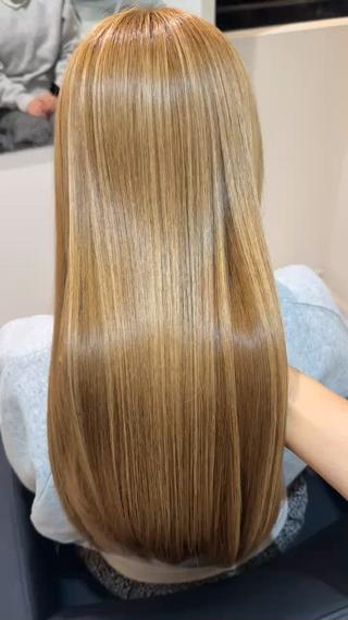 ロング Emüest髪質改善 👩🏼🖤cocoのヘアスタイル