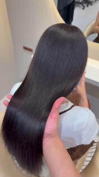 縮毛矯正とカラー同時にやらせて頂いております!