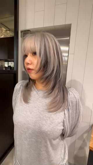 【ケアブリーチについて】
業界最高峰のケア剤
#OLAPLEX #sherpa 使用!
ダメージを最小限に抑え、切れ毛を防ぐための薬剤知識&技術に自 信あり!
◆ブリーチ初心者
◆ブリーチが上手な人に任せたい方
◆色だけでなくカットまでこだわりたい方
→ ぜひ一度、体感してみてください!
【リタッチ周期の目安】
40~50日以内が目安
※50日を超えると切れ毛リスクが上がります
【ご相談・ご予約】
仕上がりイメージの共有を大切にしています! DMで事前カウンセリングOK◎ ケア方法も丁寧にレクチャーします!