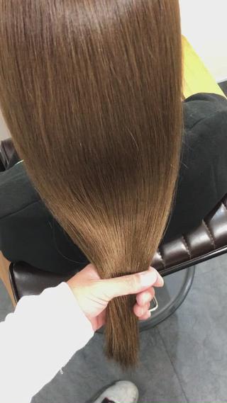 グローバルミルボンのトリートメント後、細かく枝毛をカットします︎
周りから羨ましがられる髪質へ導きます


#wavi#wavihair#今泉美容室 