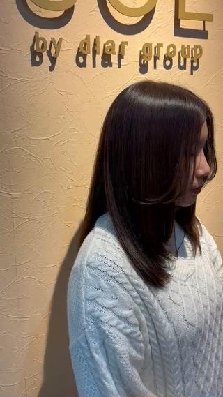 鎖骨からのザクザクレイヤー
ワンカールでスタイリングが簡単にきまります️ 