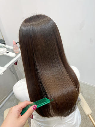 髪質改善treatmentでサラツヤなhairに 