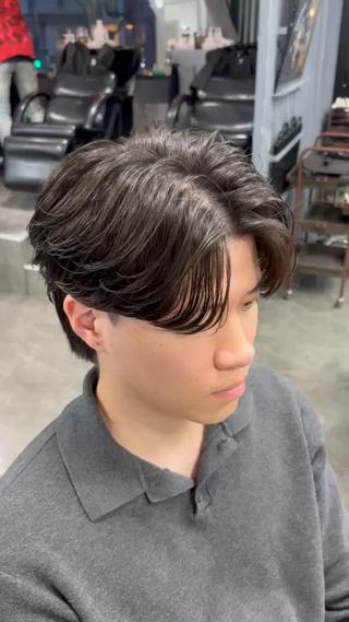 パーマ メンズ ニュアンス/シャドウ /韓国系/梅田茶屋町のヘアスタイル