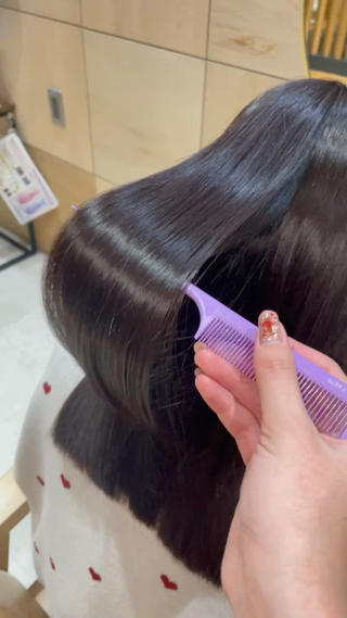 ミディアム カラー 進藤 来実のヘアスタイル