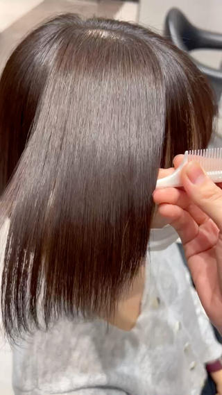 癖で流行りのパツっとボブに抵抗ある方は縮毛矯正ボブ最強です！ 