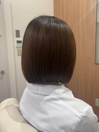 ショート hina🎀🪽 /艶カラー/大曽根駅のヘアスタイル