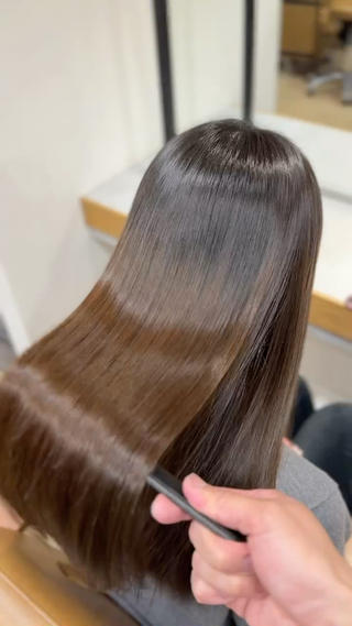 セミロング パーマ 吉田 裕太朗のヘアスタイル