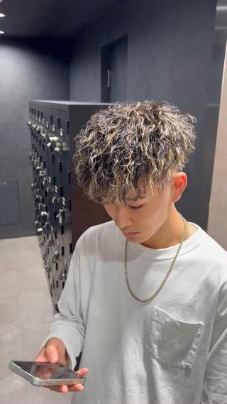 パーマ メンズ 新世代パーマ⚡️ の達人トモ⚡️のヘアスタイル