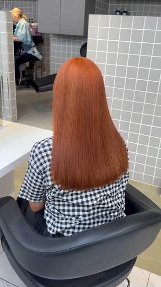 カラー 透明感ベージュ🤎 ナチュラルレイヤーのヘアスタイル