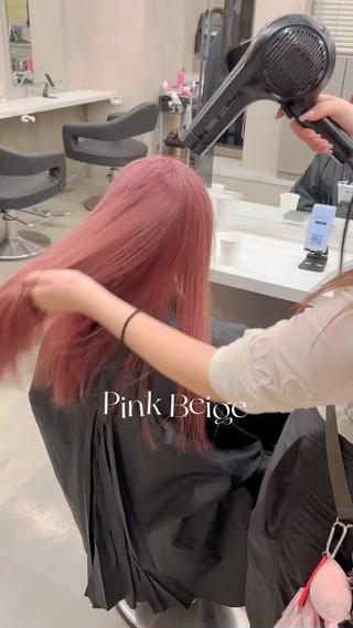 カラー 透明感ベージュ🤎 ナチュラルレイヤーのヘアスタイル