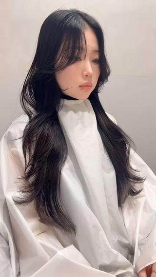 本場の韓国のようなナチュラルだけど上品で色気のある韓国お姉さん風はお任せ下さい
レイヤーカットで可愛いスタイルに
カットだけでもガラッと雰囲気変えちゃいます◎
SALOWIN栄3丁目店
愛知県名古屋市中区栄3-8-23 BLOOMSAKAE7階
ご来店時、入口のタブレットから名前押して呼び出してください◎
#レイヤーカット#顔周り#おくれ毛#韓国ヘア