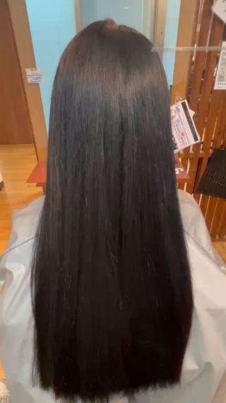 ロング 服部 楓のヘアスタイル