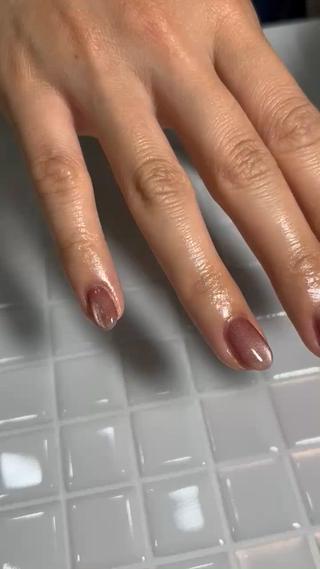 ずっと見てしまう
飽きない♬
マグネットワンカラー
.
#マグネットネイル
#ワンカラー
#シンプルネイル
#オフィスネイル
#上品ネイル
#大人ネイル
#草加ネイル
#草加市ネイルサロン
#春日部ネイル
#新越谷ネイル
#越谷ネイル
#三郷ネイル
#吉川ネイル 