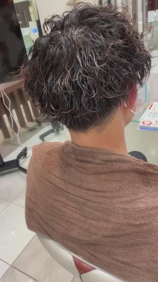 ショート パーマ メンズ 金森 斗夢のヘアスタイル