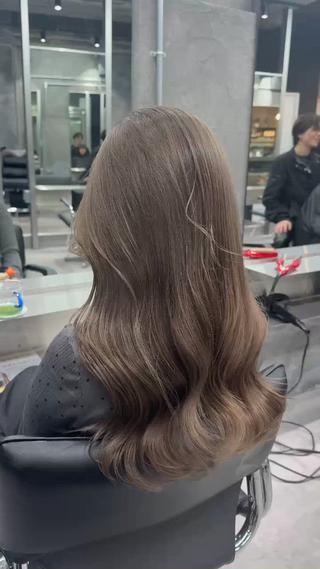 セミロング BEL THE CHIC所属・Mirai_ BELのヘアスタイル