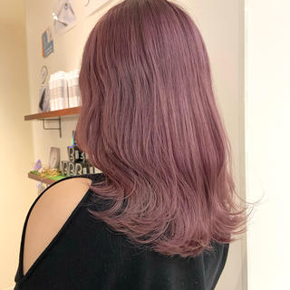 レイヤーカット/ピンクカラー/ブリーチカラー/ケアブリーチ/ミディアムヘア/ミディアム/ミディアムレイヤー 