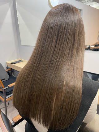 ロング カラー Kamie みかじりのヘアスタイル