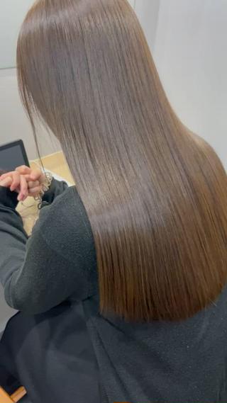 ロング カラー Kamie みかじりのヘアスタイル