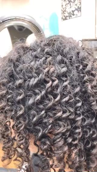 セミロング カラー損傷毛縮毛矯正 ツイストスパ佐藤昭利のヘアスタイル