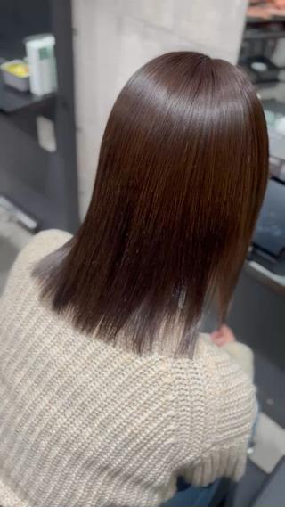 ミディアム _WHITE / KENTOのヘアスタイル