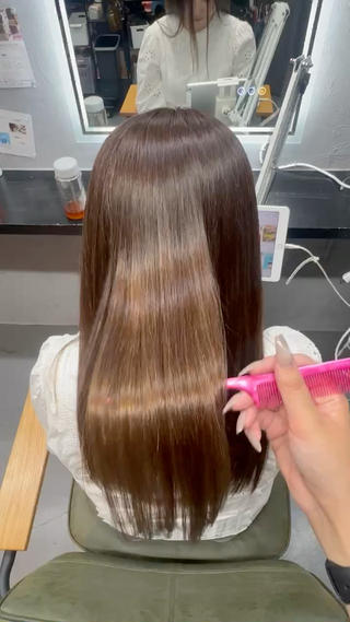 ロング 出崎 風果のヘアスタイル