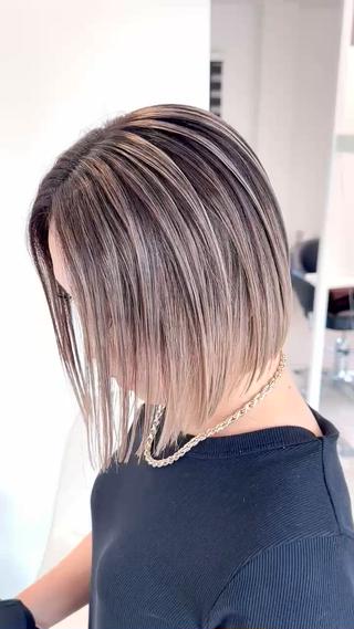 ミディアム カラー 加藤 佑二のヘアスタイル