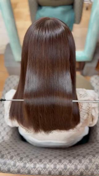 セミロング dolphin ドルフィンオーナーのヘアスタイル