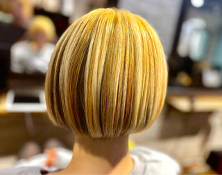 ショート カラー roots所属・TATSUKI RESTIAのヘアスタイル