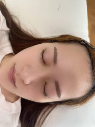 アイブロウ 似合わせ ワンホン 束感まつ毛 西本町のマツエク・マツパデザイン