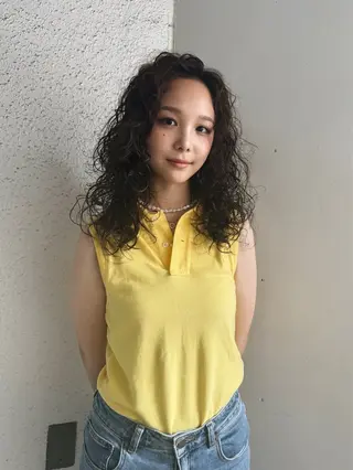 セミロング スパイラルパーマ/デ ザインカット/アミのヘアスタイル