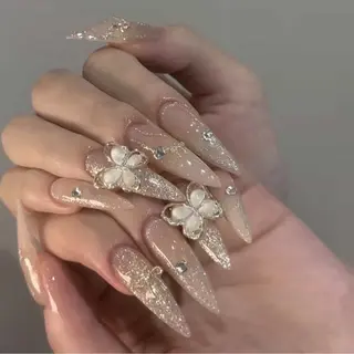 ネイル Cloudy Chan 歌舞伎町のネイルデザイン