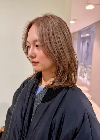 セミロング カラー ハイトーンレイヤー 顔まわりSOTAのヘアスタイル