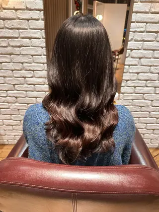 ロング 松浦 麻衣のヘアスタイル
