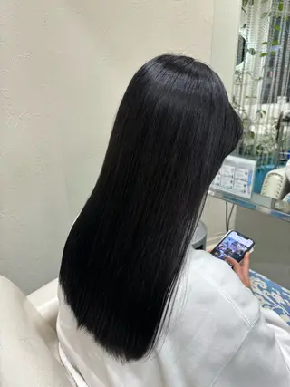 ロング 髪質改善/酸性ストレ ート/ブリーチ縮毛のヘアスタイル