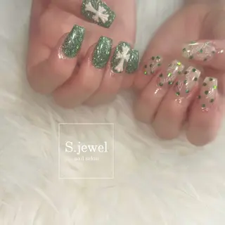 ネイル S. JEWELのネイルデザイン