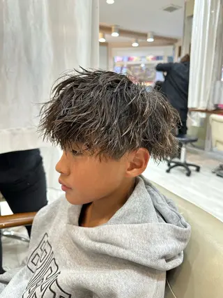 カラー パーマ メンズ 中嶋 紘夢のヘアスタイル