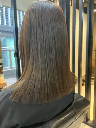 ミディアム カラー ヘアアレンジ キッズ ネイル マツエク・マツパ アイブロウ 透明感カラー🤎 ゆりのヘアスタイル
