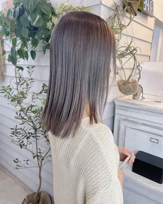ミディアム カラー AiM 大名　似合わせカットのヘアスタイル