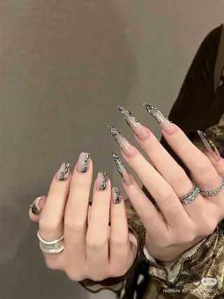 ネイル Hana Bloom Nail Salonのネイルデザイン
