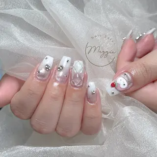 ネイル Maggie Nail🦩のネイルデザイン