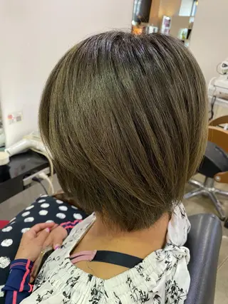 ショート カラー ヘアアレンジ 烏山 達也のヘアスタイル