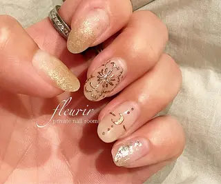 ネイル フルリール 【プライベートサロンのネイルデザイン