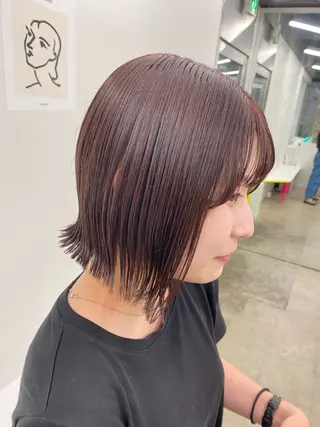 ショート カラー 工藤 璃乃 /ぱつっとボブのヘアスタイル