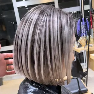 ショート カラー 池袋シャドールーツ /バレイヤージュ戸田のヘアスタイル